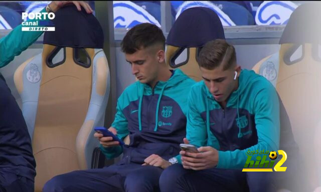 دكة بدلاء برشلونة أمام بورتو في دوري أبطال أوروبا