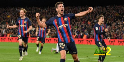 برشلونة يبحث عن بدائل لـ روبرتو وألونسو