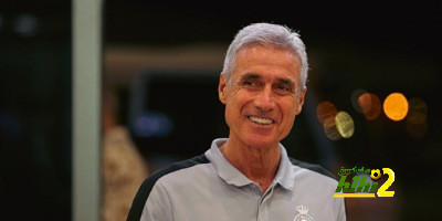 أول تعليق من كاسترو بعد فوزه بجائزة مدرب الشهر