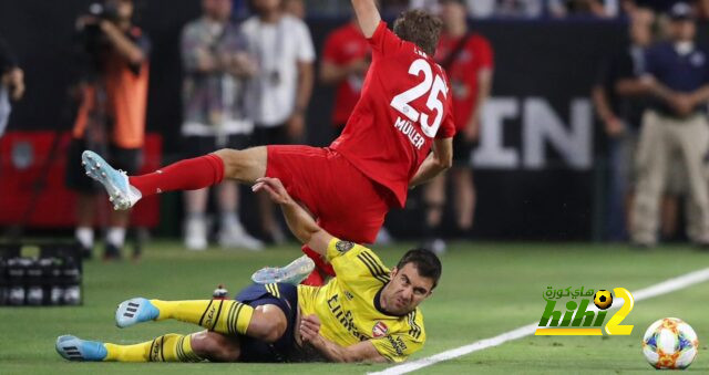 سبب رفض مدافع أرسنال السابق الانتقال إلى الدوري الأسباني