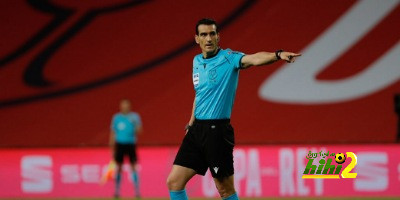 خوان مارتينيز مونويرا حكمًا لمباراة برشلونة وبلباو في الليجا
