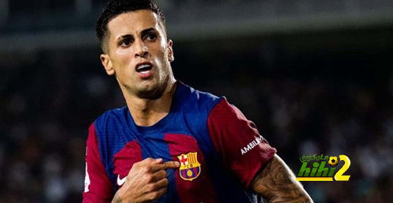 فريق برشلونة يصل ملعب مونتجويك قبل مواجهة بلباو