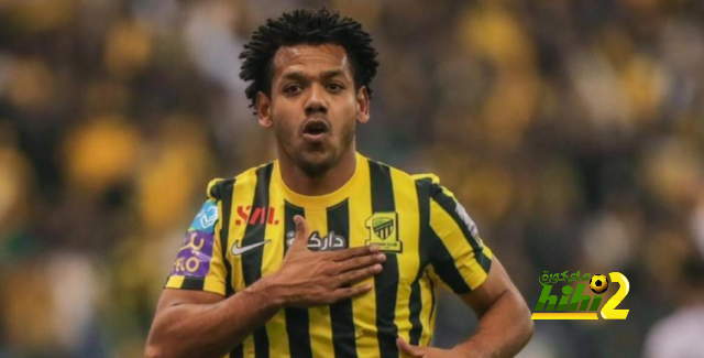 عدد مباريات رومارينهو بقميص الاتحاد