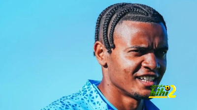 جوارديولا ينهال بالمديح على أكانجي