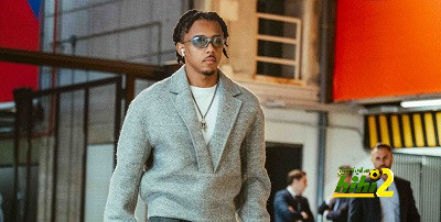 كوندي يواصل ظهوره الغريب قبل الكلاسيكو