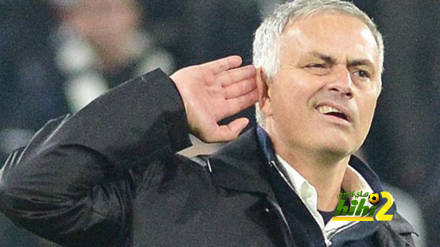 مورينهو يسخر من برشلونة بعد تغريدة ريال مدريد !