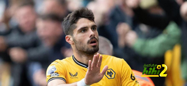 لاعب ولفرهامبتون أفضل صانع ألعاب في أوروبا