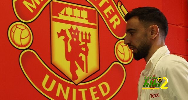 فريق مانشستر يونايتد يصل أولد ترافورد للقاء السيتي