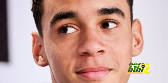 جمال موسيالا خلف جود بيلينجهام