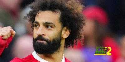 صلاح يعود للخلف بجائزة الكرة الذهبية