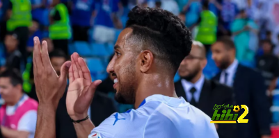 هدية الهلال الثمينة لسالم الدوسري بعد بالتتويج بجائزة أفضل لاعب في آسيا