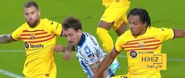 فيديو : ركلة جزاء لسوسيداد لم يحتسبها الحكم ضد برشلونة