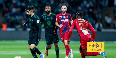 الأهلي يتقدم أمام ضمك بثنائية في الشوط الأول