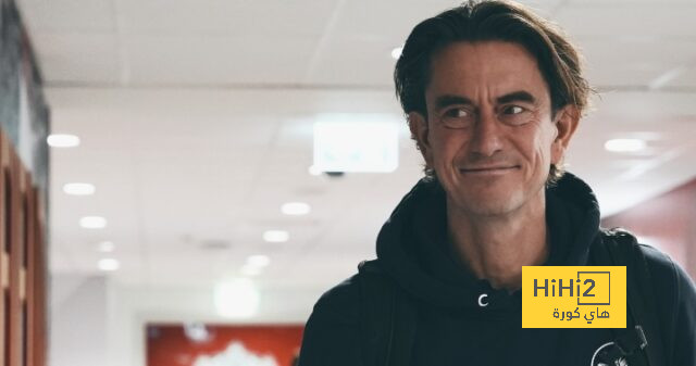 وصول فريق برينتفورد إلى ملعب انفيلد للقاء ليفربول