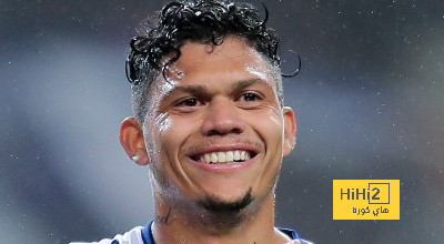 لاعب بورتو: ليفاندوفسكي لاعب عظيم