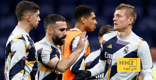 بداية هجومية لمباراة ريال مدريد و غرناطة