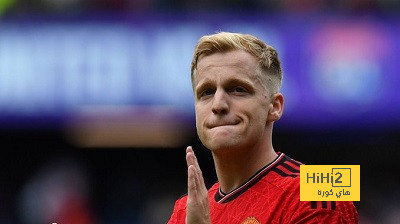 لاعب مانشستر يونايتد خيار جديد أمام برشلونة لتعويض جافي