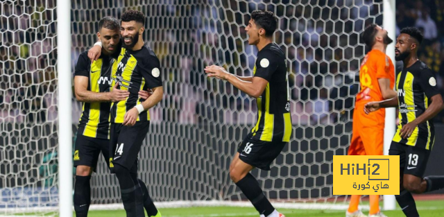 فيديو: كورنادو يهدر فرصة هدف محقق أمام أوكلاند سيتي