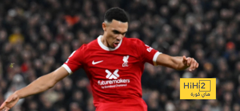 أرنولد يهدر أخطر فرص ليفربول أمام مانشستر يونايتد
