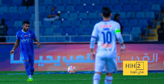 أسوأ لاعبي الهلال في الشوط الأول أمام أبها