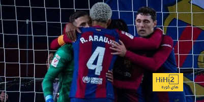 رغم تذبذب المستوى:تشافي يحترم اتفاقه مع لاعبي برشلونة
