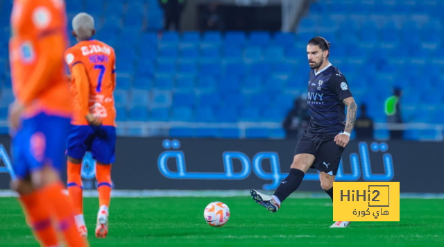 الهلال يهزم الفيحاء بثنائية ويواصل صدارة الدوري السعودي