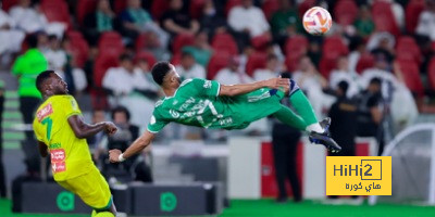 انطلاق الشوط الثاني من مباراة الأهلي أمام الخليج في الدوري السعودي