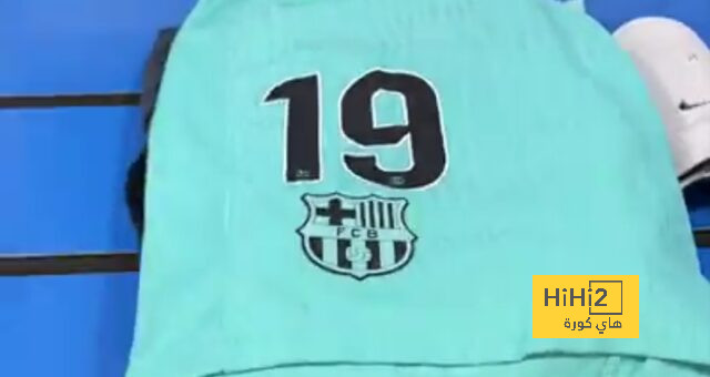 برشلونة يظهر بالقميص الثالث أمام لاس بالماس
