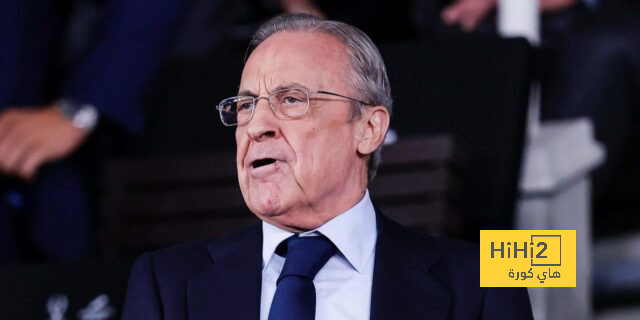 صور.. بيريز يزور اكاديمية ريال مدريد في الرياض