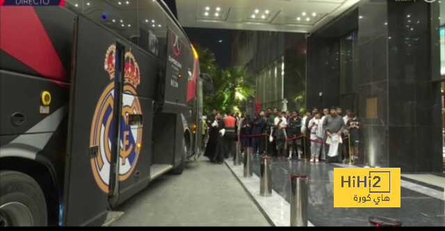 حافلة ريال مدريد في طريقها لملعب الأول بارك قبل لقاء برشلونة
