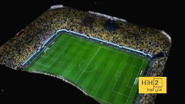 الجماهير تتوافد على ملعب الأول بارك قبل لقاء برشلونة و ريال مدريد