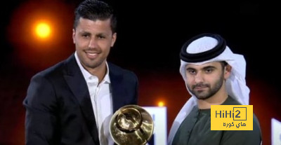 رسميا.. رودري يحصد جائزة جلوب سوكر لأفضل لاعب وسط بالعالم لعام 2023