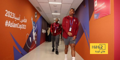 منتخب قطر يصل ستاد البيت لمواجهة فلسطين