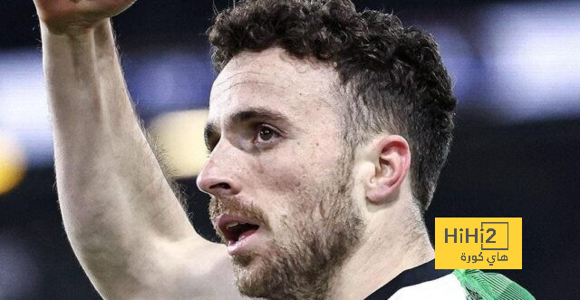 ملعب الإمارات المفضل لنجم ليفربول