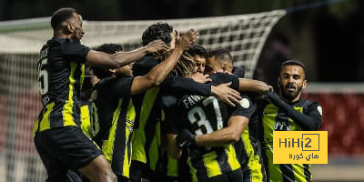 الاتحاد يتقدم أمام الطائي بثنائية في الشوط الأول