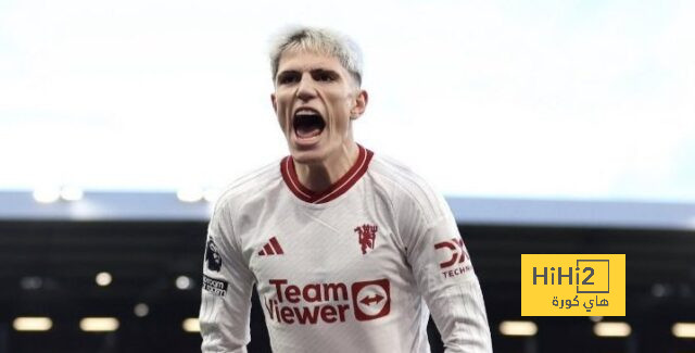 مانشستر يونايتد ينهي الشوط الأول متقدمًا بهدف على استون فيلا