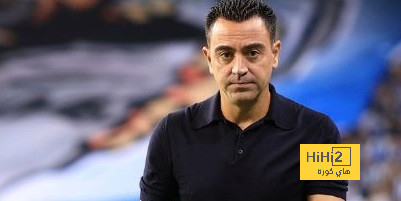 جماهير برشلونة تطالب ببقاء تشافي
