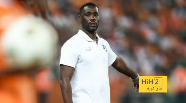 إيميرس فاي ، أول مدرب يفعلها في التاريخ