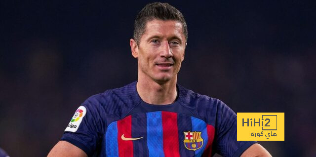 ليفاندوفسكي يرد على إمكانية تدريب فليك لبرشلونة خلفًا لتشافي