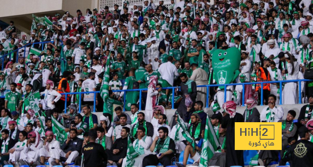 جماهير الأهلي تزين مدرجات ملعب مباراة الأخدود