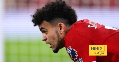 دياز يعزز تقدم ليفربول ضد لوتون تاون