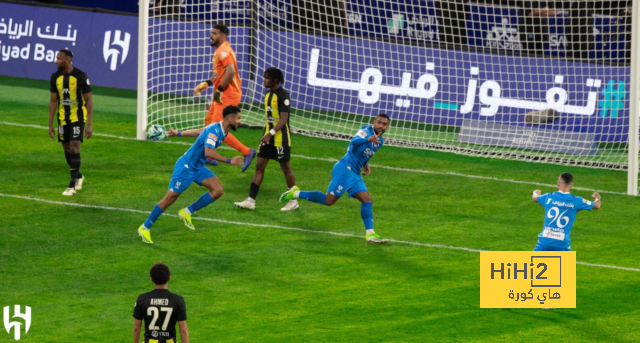 الهلال يهزم الاتحاد بثلاثية في الكلاسيكو