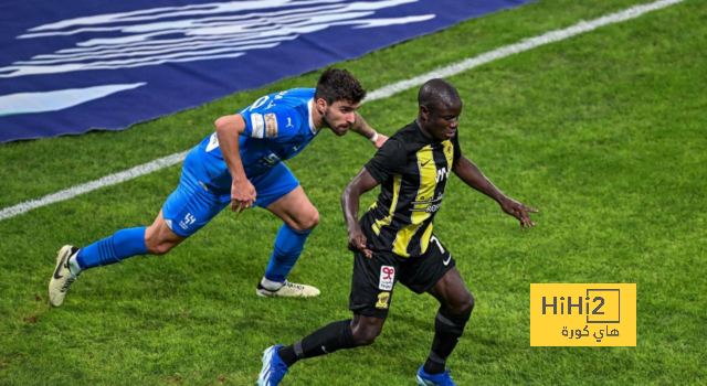الهلال يتقدم أمام الاتحاد بثنائية في الشوط الأول