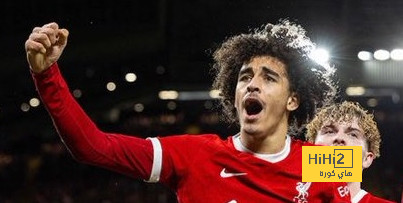 لاعب ليفربول يتعرض لإصابة بارتجاج في المخ