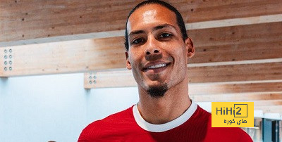 فان دايك لاعب الشهر في ليفربول