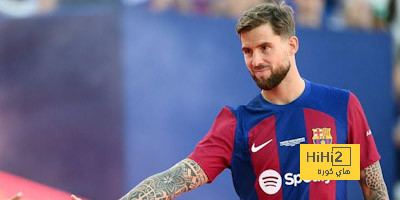 برشلونة يتخذ قراراً سعيداً لمدافعه
