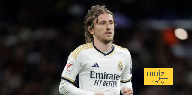 مودريتش يواصل التألق في خط وسط الريال