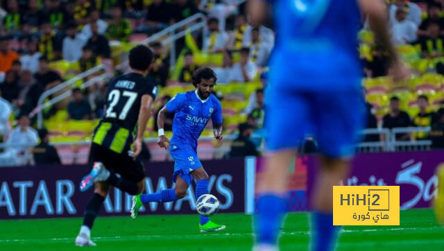إحصائيات الشوط الأول بين الهلال والاتحاد