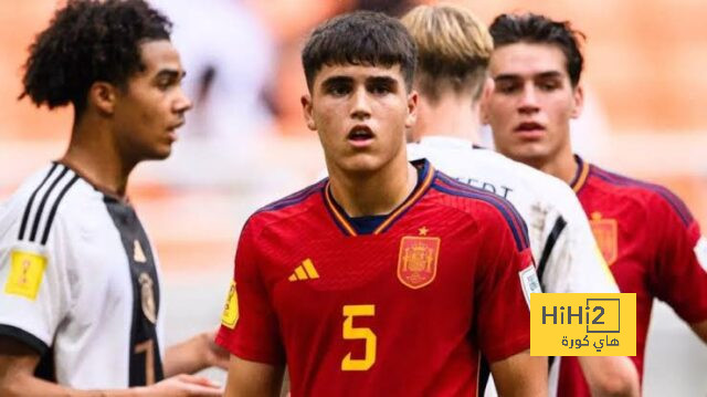 برشلونة يريد تأمين موهبته بعقد طويل الأمد