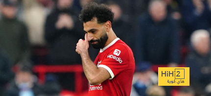 التشكيلة الرسمية : محمد صلاح يقود هجوم ليفربول أمام سبارتا براغ